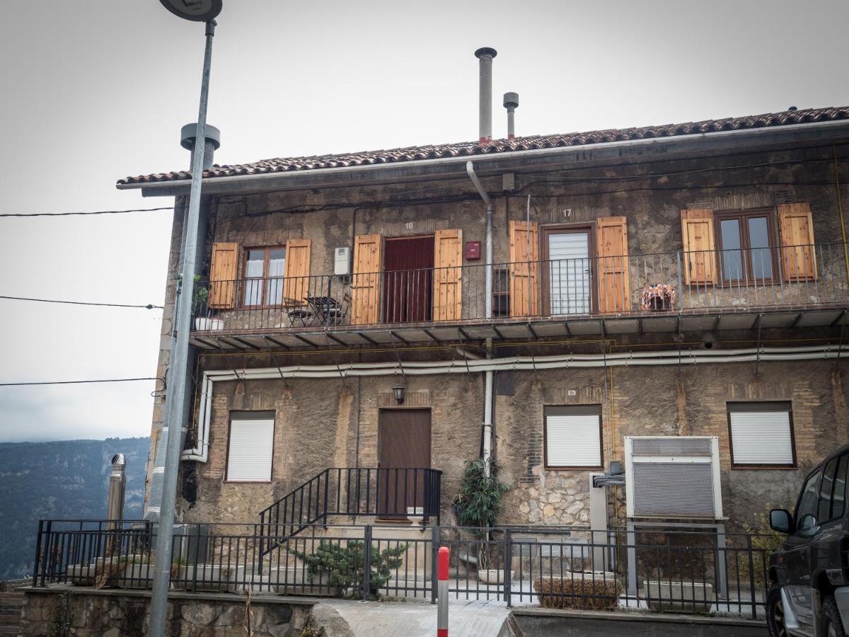 Acogedor Apartamento Entre Montanas Sant Corneli Zewnętrze zdjęcie